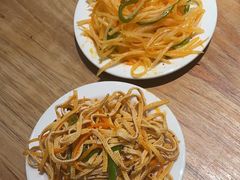 -嘻小北·兰州清汤牛肉面(太平洋森活天地店)