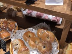 -沁屋面包店(人民东路店)