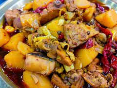 -牛一嘴·兰州牛肉面·大盘鸡(财富中心店)