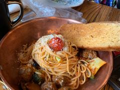 番茄肉丸意面-I HOLIC艾豪丽披萨(KKone店)