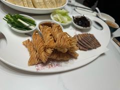 -梅利汴京烤鸭•开封豫菜地标店(东司门店)