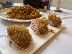 荔浦蜂巢炸芋角-广州酒家(昌岗地铁站店)