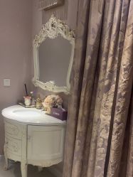 -蕾蕾美颜美容美体