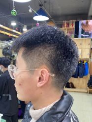 -阿兵荣辉美容理发有限公司