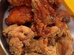 -BHC炸鸡(明洞总店)