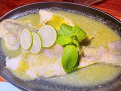 -默加东南亚美食(大宁音乐广场店)