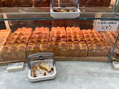 -HOT CRUSH趁热集合·现烤面包(环球港店)