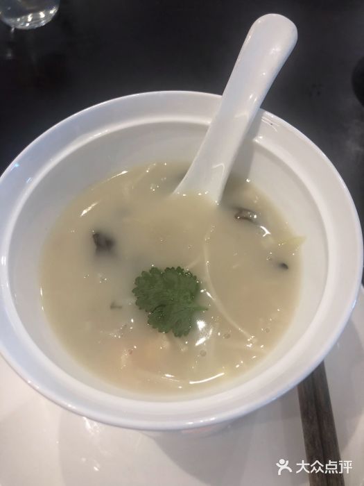 名佳荟鱼茸海鲜羹图片