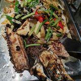这次要的是草鱼，刺有点多还是清江鱼好一点
