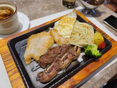 牛仔骨拼比目鱼-东莞市莞城红色庄园西餐厅(东城西路店)