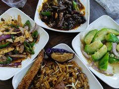 炒牛河-美食店(华贵路店)