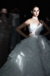 -Renee芮亦婚纱(原丽莎)