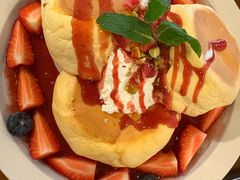 草莓奶油苏芙蕾-UPPER KITCHEN(延安路店)