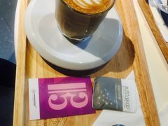左翼拿铁-sugarman espresso素饮糖人高新咖啡工厂