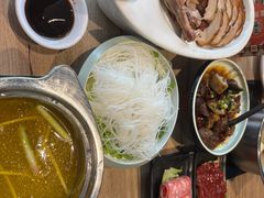 -龙聚德北京烤鸭(沙坪坝华宇A馆店)
