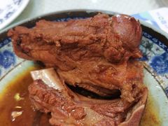 酱骨棒-东北哈尔滨酱骨头馆房掌柜铁锅炖