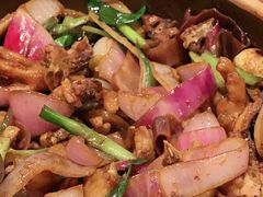 -胡须佬鸡煲四季火锅店(石厦西村直营店)