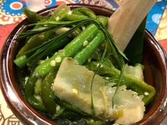 舂青花椒牛肚-云海肴·汽锅鸡·云南菜(美罗城店)