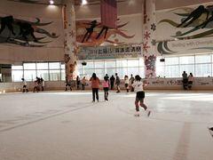 -冠军冰场CHAMPION RINK(百联又一城店)