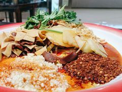 -老街称盘麻辣烫(东方新天地店)