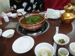 -银同牦牛肉火锅