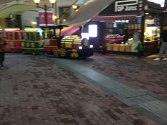 -王府井奥莱临潼小镇(临潼店)