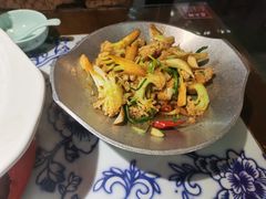 -卢大鲜鱼头捞饭(美利广场店)