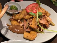 -大头虾越式风味餐厅(光明广场店)