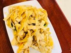 凉拌豆皮-武氏皖北网红三胖地锅鸡(桐城路店)