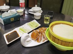 片皮鸭-鱼头泡饭·湖北菜·非物质文化遗产(岳家嘴总店)