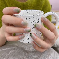 -花系美·美甲美睫精品店