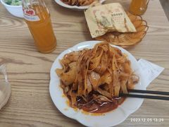 -晓峰手工擀面皮(新民街总店)