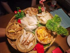 -菌彩云南野生菌火锅(万达广场店)