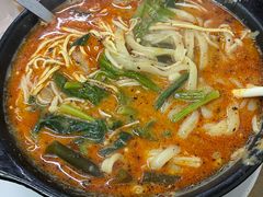 -小街曹师傅砂锅麻辣烫(亚泰大街店)