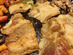 -黑金·寻焰自助百汇·烤肉·火锅(中街店)