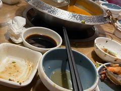 -左庭右院鲜牛肉火锅(金山万达店)