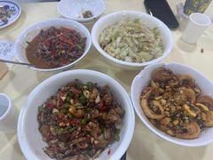 -笨罗卜浏阳菜馆(太平街店)
