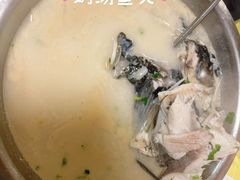 -雪湖煜辰鱼头老店(雪野湖店)