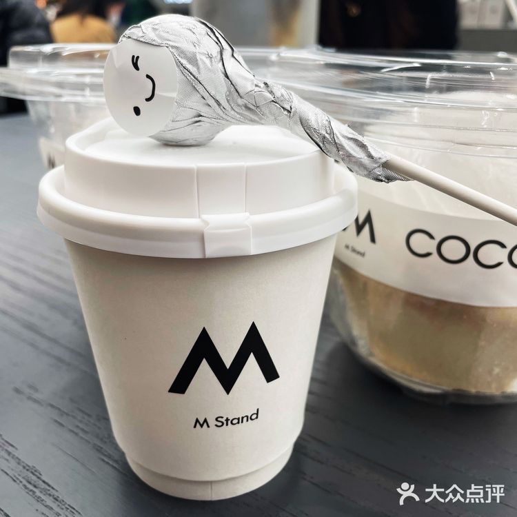 M stand据说是风靡上海的咖啡店