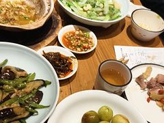 -帅巴人舅母子腊蹄民俗村