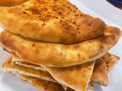 馕饼-巴汗羊肉串烧烤店