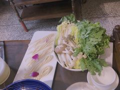 蔬菜拼盘-泓炙颐凤鲜海鲜火锅料理(桐乡店)
