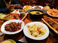 -老滇山寨•云南特色菜•地方菜•民族风情歌舞表演(金碧店)