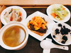 -海豚湾高端月子会所(黄浦店)