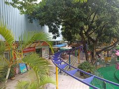 -顺德大良半月城游乐场