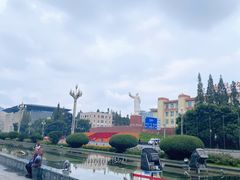 -钟方模白家肥肠粉(春熙店)