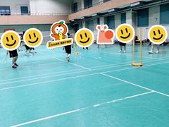 -莘城学校羽毛球馆