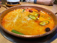 -洱火云南酸菜牛肉火锅(石景山当代商城店)