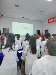 -蕾特恩专业祛痘·皮肤管理