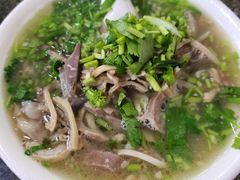 羊杂汤-清真喜兰老丁羊汤特色小吃